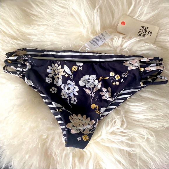 BILLABONG Floral Print Bikini Set Size S Triangle Top Cheeky Bottom Black White - Picture 7 of 7